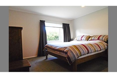 Photo of property in 118b Hutchinson Avenue, New Lynn, Auckland, 0600