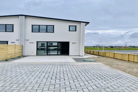 Photo of property in 30 Auranga Drive, Karaka, 2113