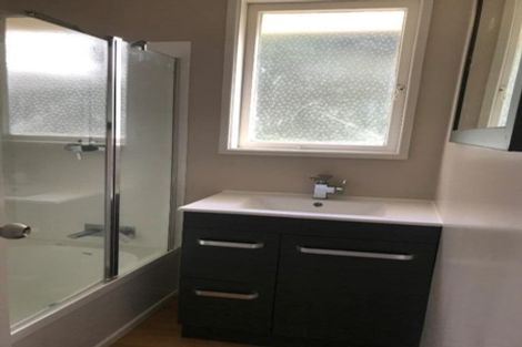 Photo of property in 5 Ogle Crescent, Te Kamo, Whangarei, 0112