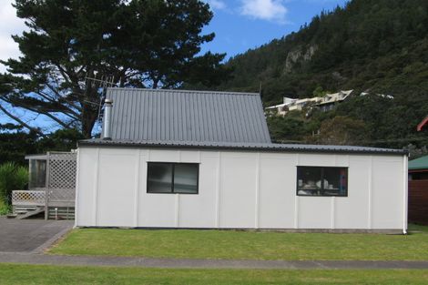 Photo of property in 3 Mount Avenue, Pauanui, Hikuai, 3579