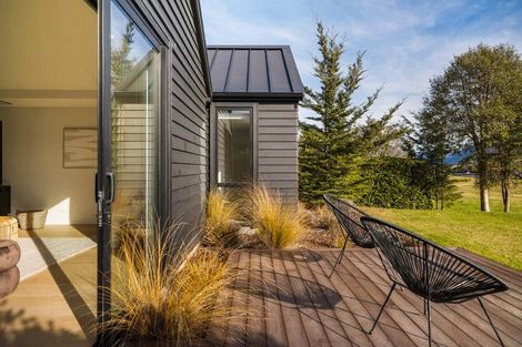 Photo of property in 12 Fife Court, Jacks Point, Queenstown, 9371