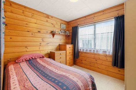 Photo of property in 37a Hill Crescent, Papakura, 2110