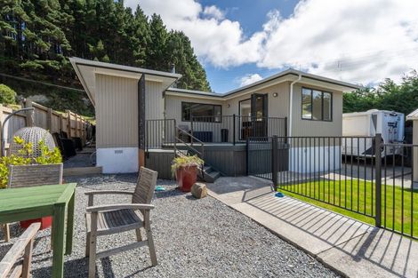 Photo of property in 23 Willowbank Road, Tawa, Wellington, 5028