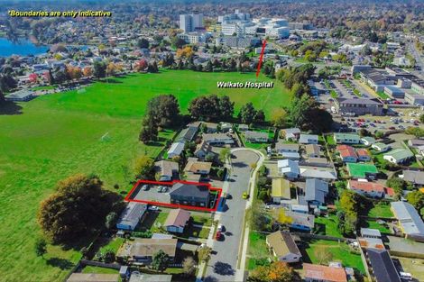 Photo of property in 13u2 Crescent Court, Melville, Hamilton, 3206