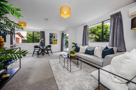 Photo of property in 2/136 Buckland Road, Mangere East, Auckland, 2024