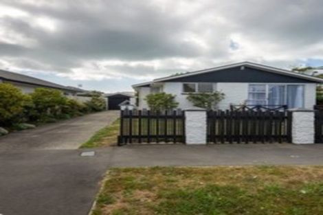 Photo of property in 4 Lamorna Road, Parklands, Christchurch, 8083