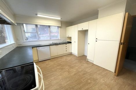 Photo of property in 139 Forrest Hill Road, Forrest Hill, Auckland, 0620