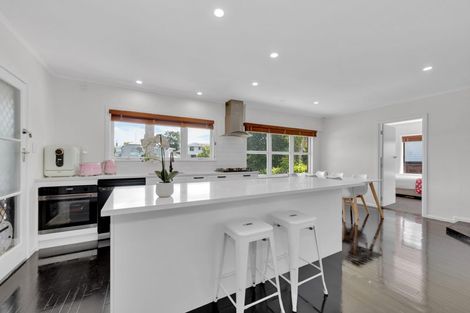Photo of property in 8 Pegler Drive, Howick, Auckland, 2014