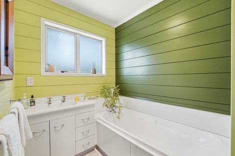 Photo of property in 41 Rangiotu Road, Himatangi, Palmerston North, 4477