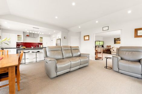 Photo of property in 24 Mckinnon Road, Edendale, Wyndham, 9893