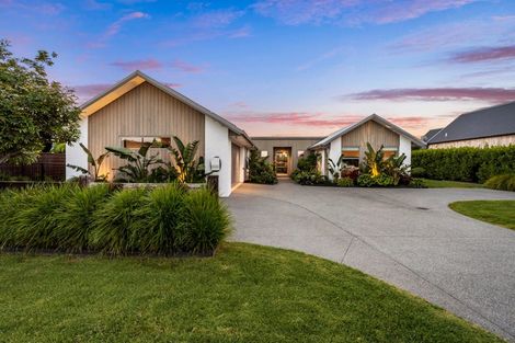 Photo of property in 6 Shearwater Lane, Point Wells, 0986