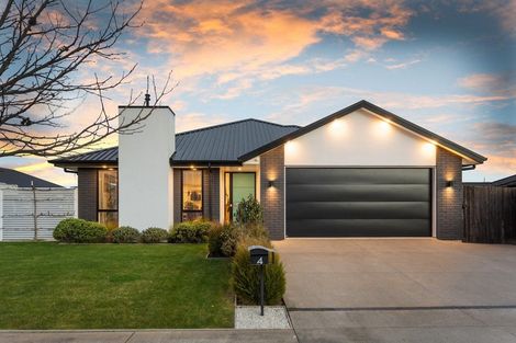 Photo of property in 4 Katipo Way, Pegasus, 7612