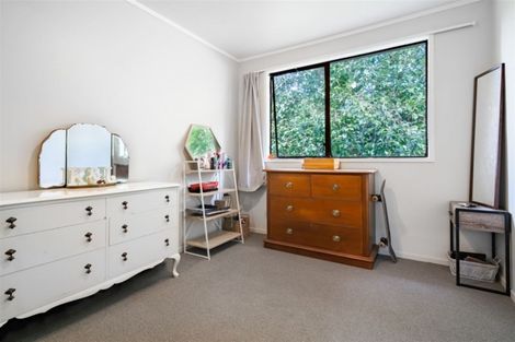 Photo of property in 90 Kemp Road, Massey, Auckland, 0614