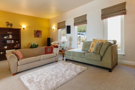 Photo of property in 22 Springlea Heights, Atawhai, Nelson, 7010