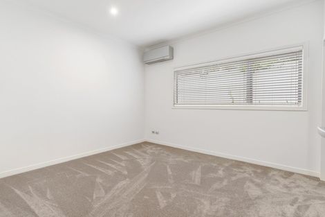 Photo of property in 4 Awakirihi Close, Shamrock Park, Auckland, 2016