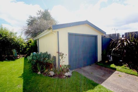 Photo of property in 2 Ettrick Place, Tokoroa, 3420