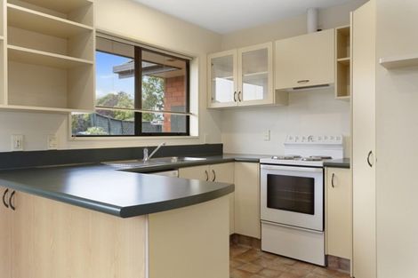 Photo of property in 17r Matawai Close, Rangiora, 7400