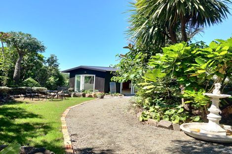 Photo of property in 15 Puriri Place, Tuateawa, Coromandel, 3583