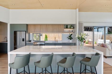 Photo of property in 13 Barnfields Close, Halswell, Christchurch, 8025