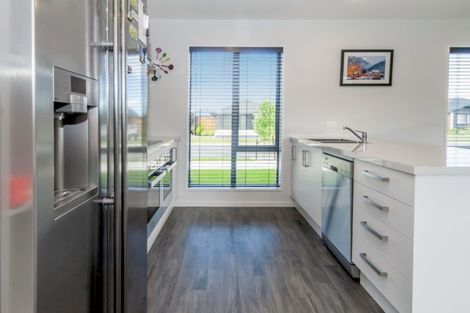 Photo of property in 7 Northmoor Boulevard, Rolleston, 7615