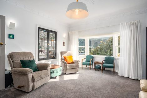 Photo of property in 28 Handyside Street, Tawa, Wellington, 5028