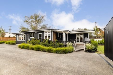 Photo of property in 5 Arataki Road, Havelock North, 4130