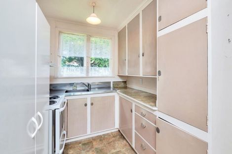 Photo of property in 3 Puriri Street, Helensville, 0800