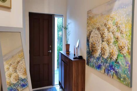 Photo of property in 2 Myers Grove, Churton Park, Wellington, 6037