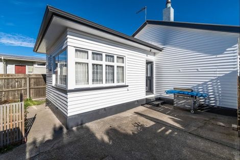 Photo of property in 13 Kowhai Terrace, Saint Martins, Christchurch, 8022