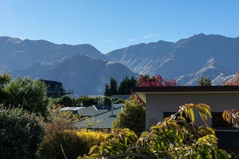 Photo of property in 6 Ryalls Way, Lake Hawea, Wanaka, 9382