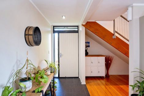 Photo of property in 5 Keith Sands Grove, Havelock North, 4130