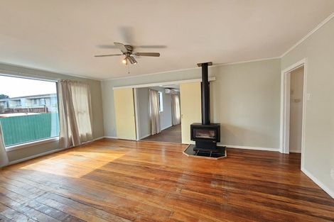Photo of property in 3-3a Mana Avenue, Titahi Bay, Porirua, 5022