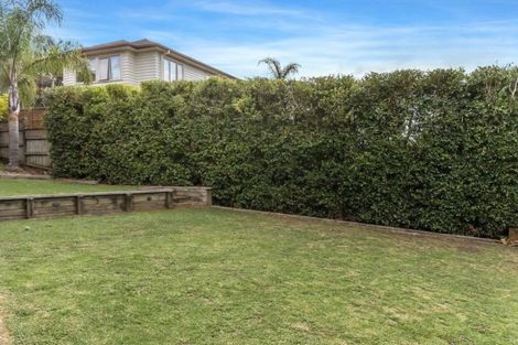 Photo of property in 168 Kittiwake Drive, Schnapper Rock, Auckland, 0632