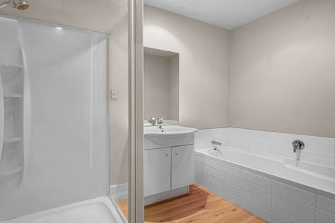 Photo of property in 6 Gresford Street, Edgeware, Christchurch, 8013