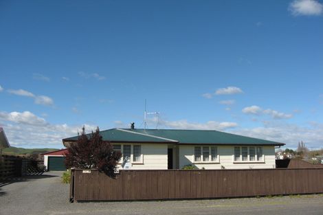 Photo of property in 12 Mcgreevy Street, Waipawa, 4210
