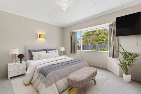 Photo of property in 2/10 Nursery Place, Westown, New Plymouth, 4310