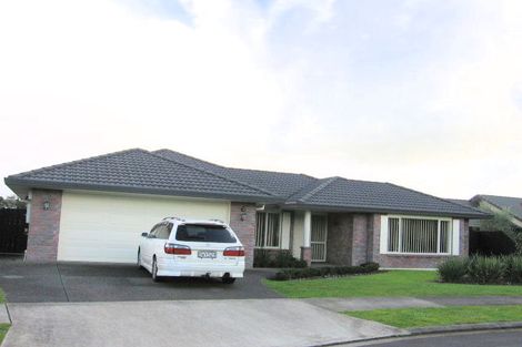 Photo of property in 16 Millisle Place, East Tamaki Heights, Auckland, 2016