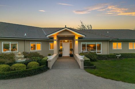 Photo of property in 1068 Queen Street East, Levin, 5510
