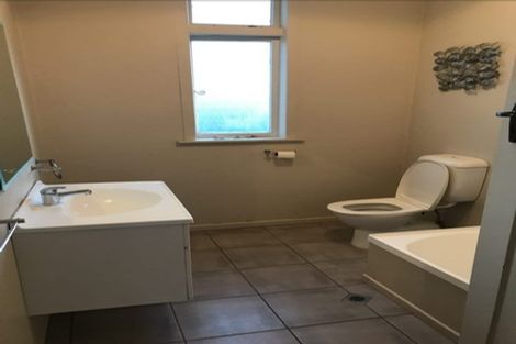 Photo of property in 88 Tukapa Street, Westown, New Plymouth, 4310