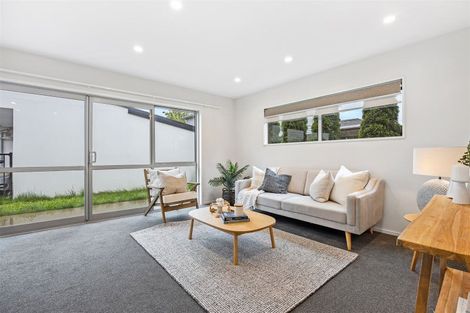 Photo of property in 2/33 Elizabeth Street, Riccarton, Christchurch, 8041