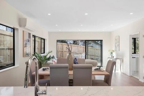 Photo of property in 29b West Harbour Drive, West Harbour, Auckland, 0618