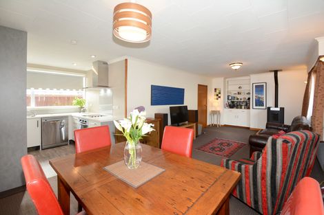 Photo of property in 120 Hargest Crescent, Saint Clair, Dunedin, 9012