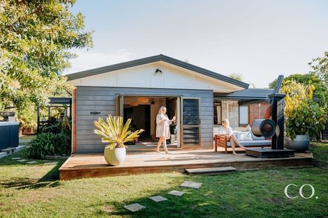 Photo of property in 16 Solway Place, Mount Maunganui, 3116