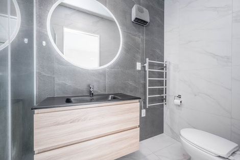 Photo of property in 8 Sunnybrae Road, Hillcrest, Auckland, 0627