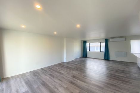 Photo of property in 11 Apple Lane, Henderson, Auckland, 0610