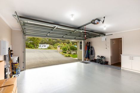 Photo of property in 21 Resolution Drive, Whitby, Porirua, 5024