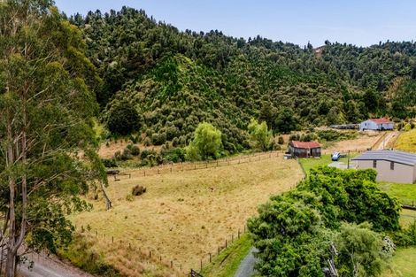 Photo of property in 568 Matau Road North, Matau, Stratford, 4395
