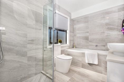 Photo of property in 158d Flat Bush School Road, Flat Bush, Auckland, 2019