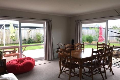 Photo of property in 14 Linwood Drive, Paraparaumu, 5032