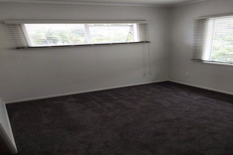 Photo of property in 1/41 Masterton Road, Rothesay Bay, Auckland, 0630